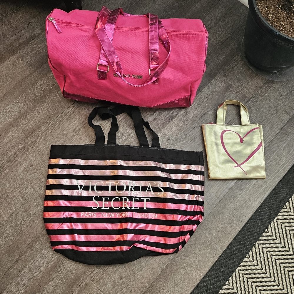 Victoria's Secret BUNDLE 3 BAGS!  Pink Large Weekender Pink/Blck  Tote/ Gold Bag